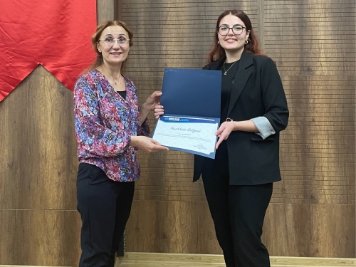Ayşe Görücü - Eğitmen, Öğretim Görevlisi ve Yönetim Danışmanı